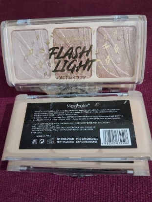 Picture of Flash Light : Blushes