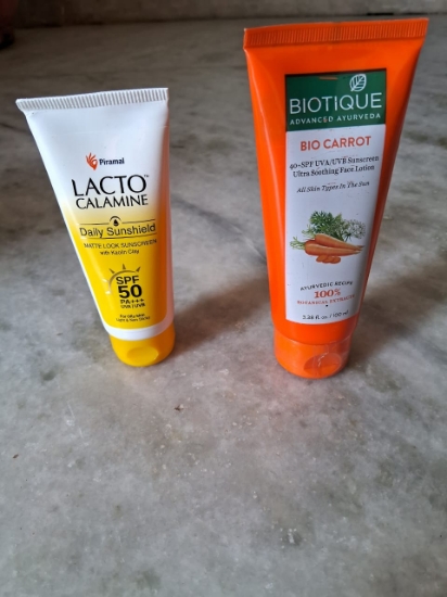 Picture of Lacto Calamine Sunscreen lotion