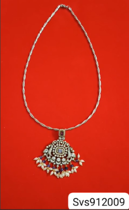 Picture of Regal Blossom Pendant Necklace