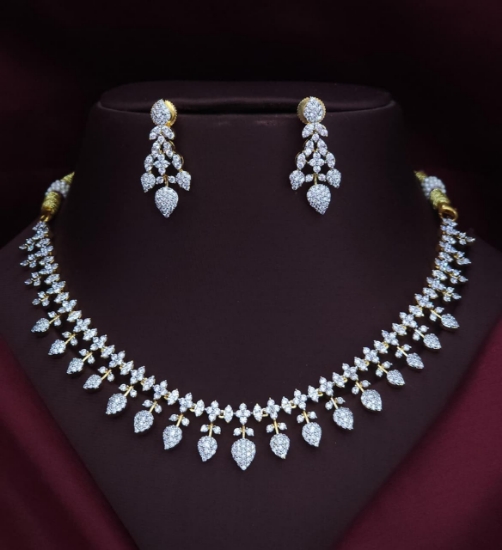Picture of Elegant Leaf Drop Necklace with Earrings