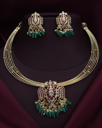 Picture of Regal Emerald Sparkle
