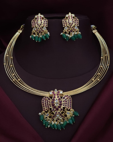 Picture of Regal Emerald Sparkle